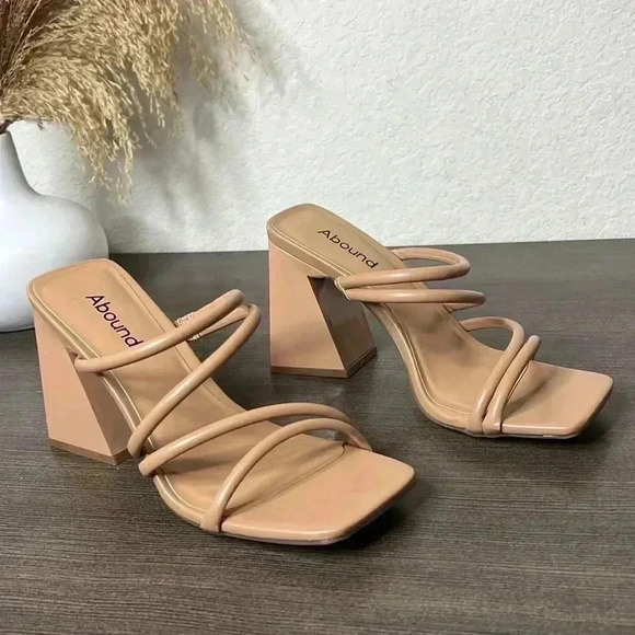 Abound Strappy Nude Sandals - Picture 3 of 13